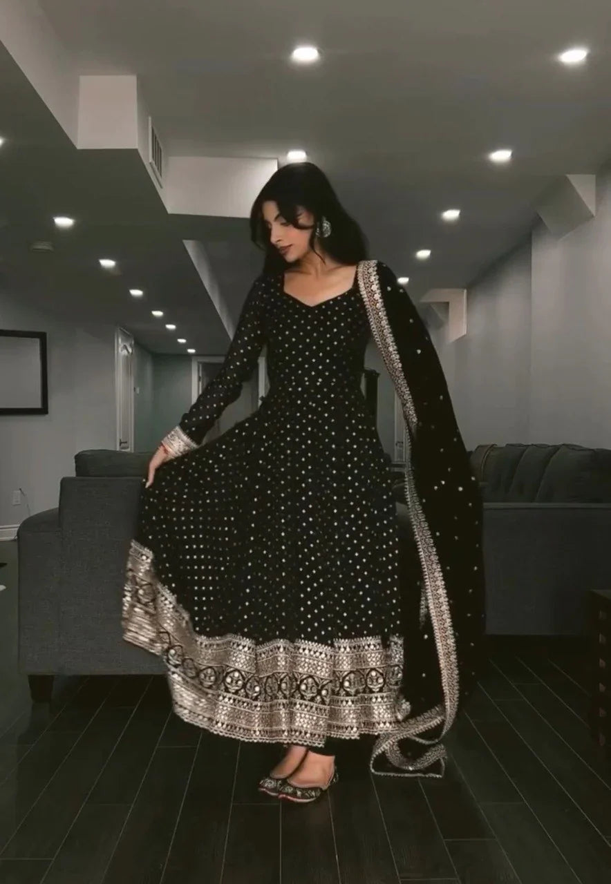 Kajal Luxe Faux Blooming Embroidery Suit Set