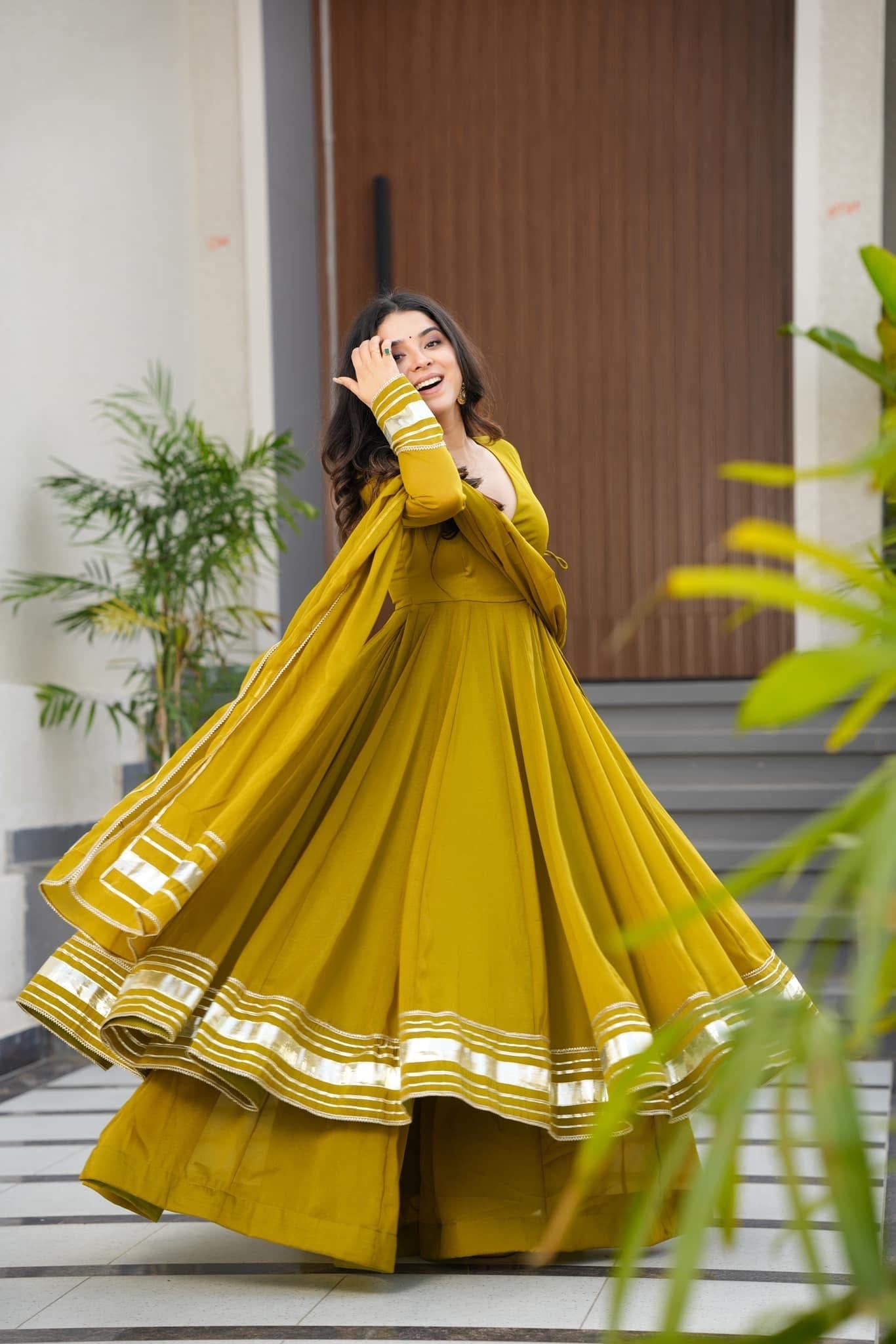 Ishara Gota Handwork Faux Georgette Anarkali Plazzo Set