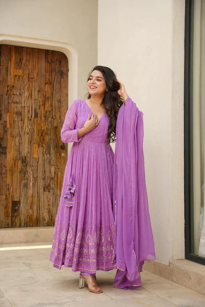 Inaaya Embroidered Georgette Kurta Set with Dupatta