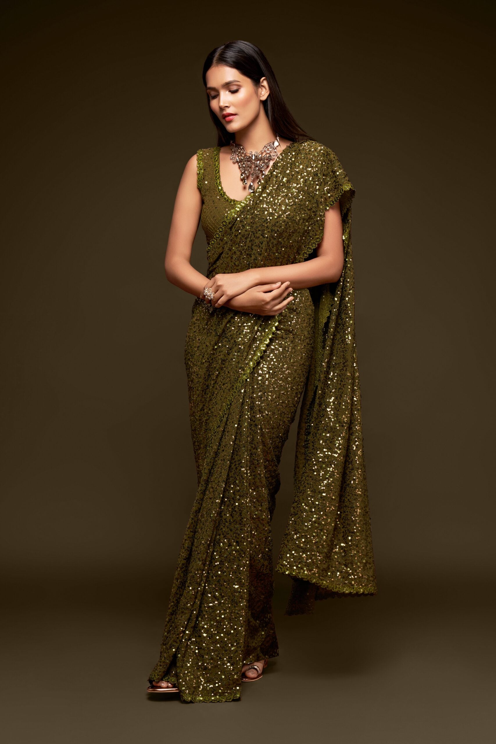Olive Vineyard: Luxurious Olive Green Saree with Artistic Threadwork
