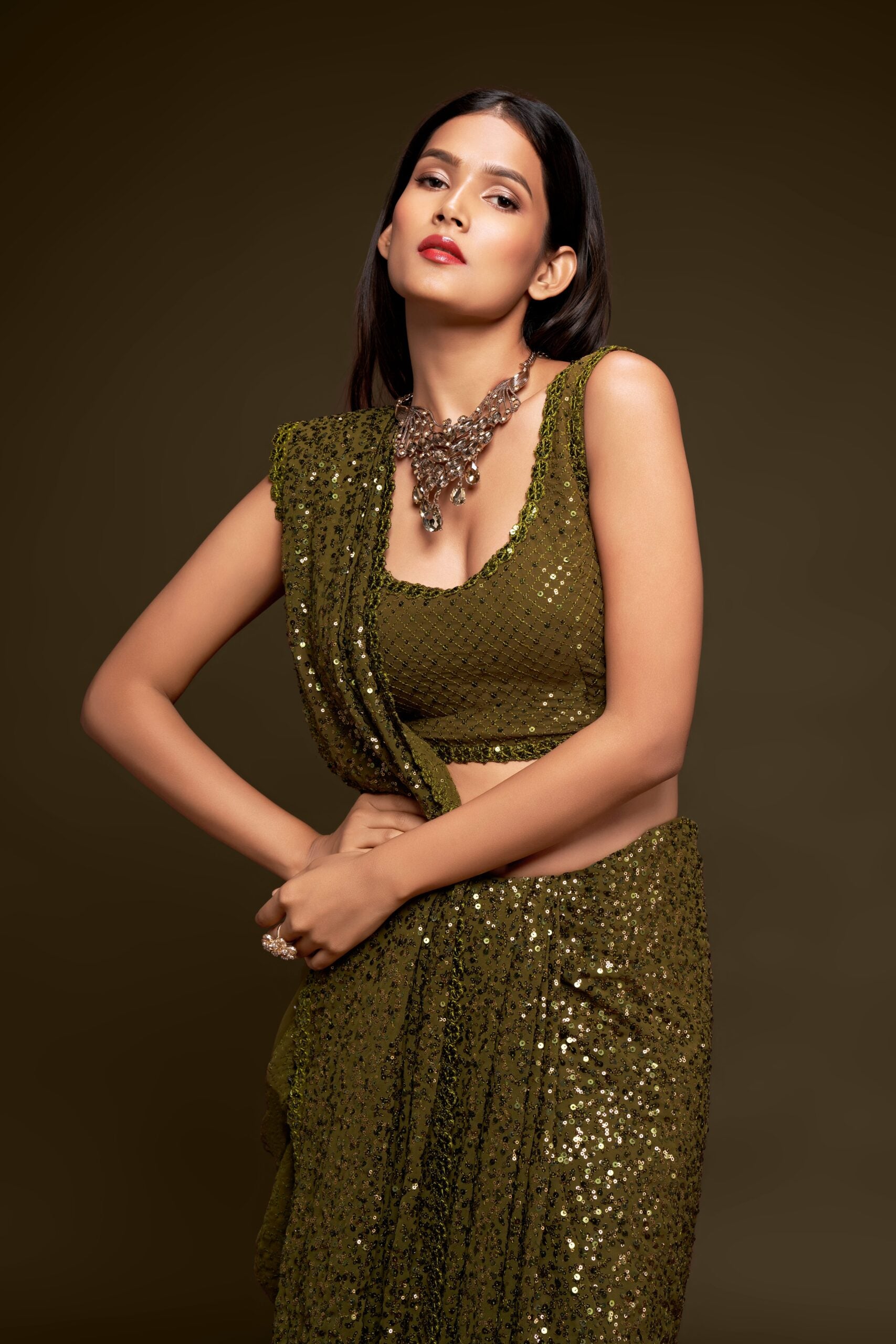 Olive Vineyard: Luxurious Olive Green Saree with Artistic Threadwork