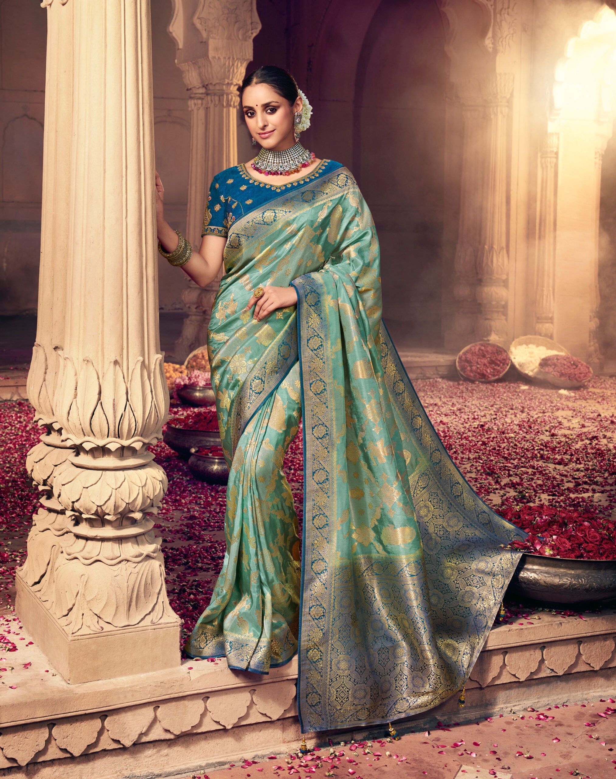 Kasavu Kairali - Kerala's Kasavu Beauty Dolla Silk