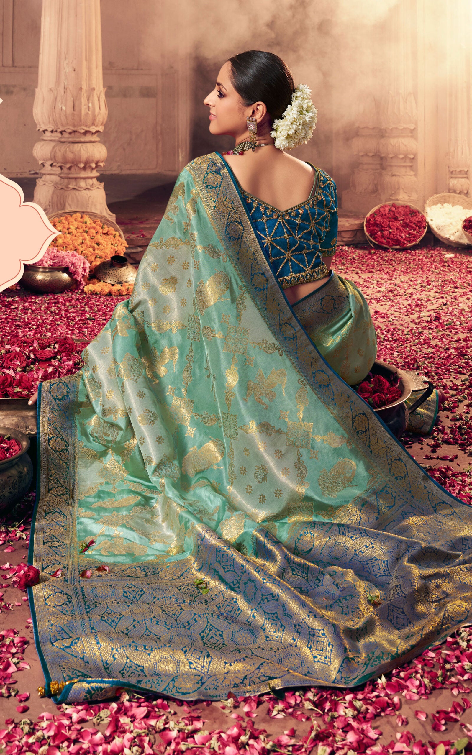 Kasavu Kairali - Kerala's Kasavu Beauty Dolla Silk