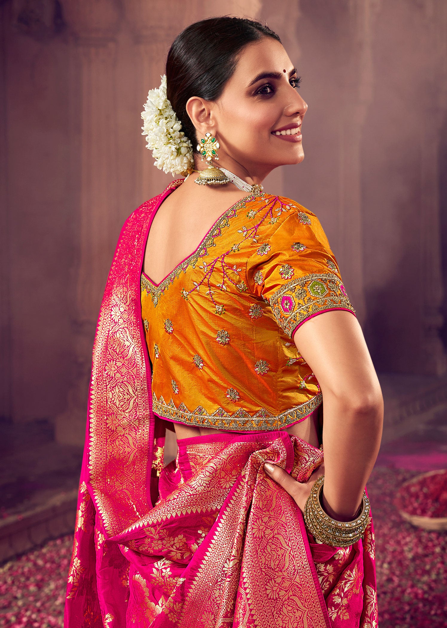 Thamarai Thanga - Lotus Gold Dolla Silk