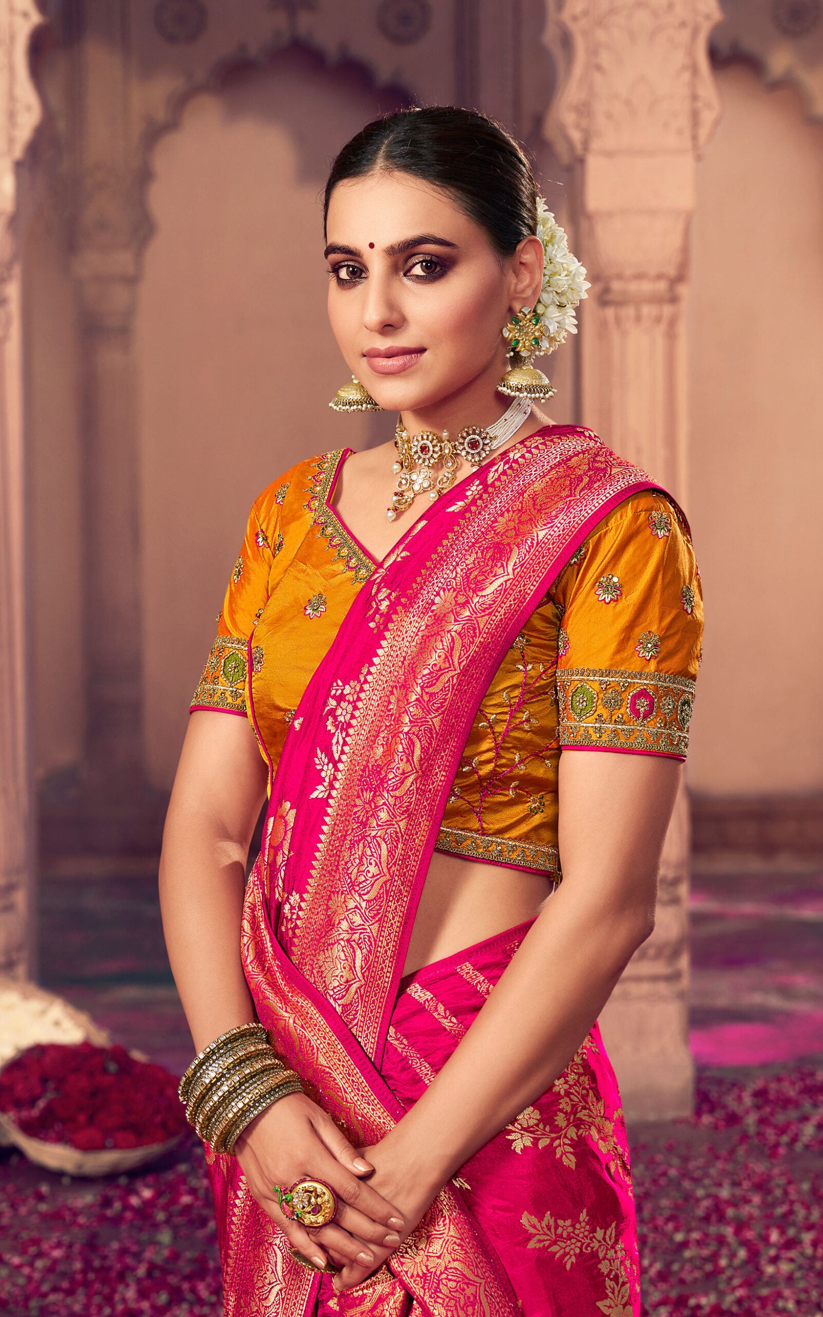 Thamarai Thanga - Lotus Gold Dolla Silk