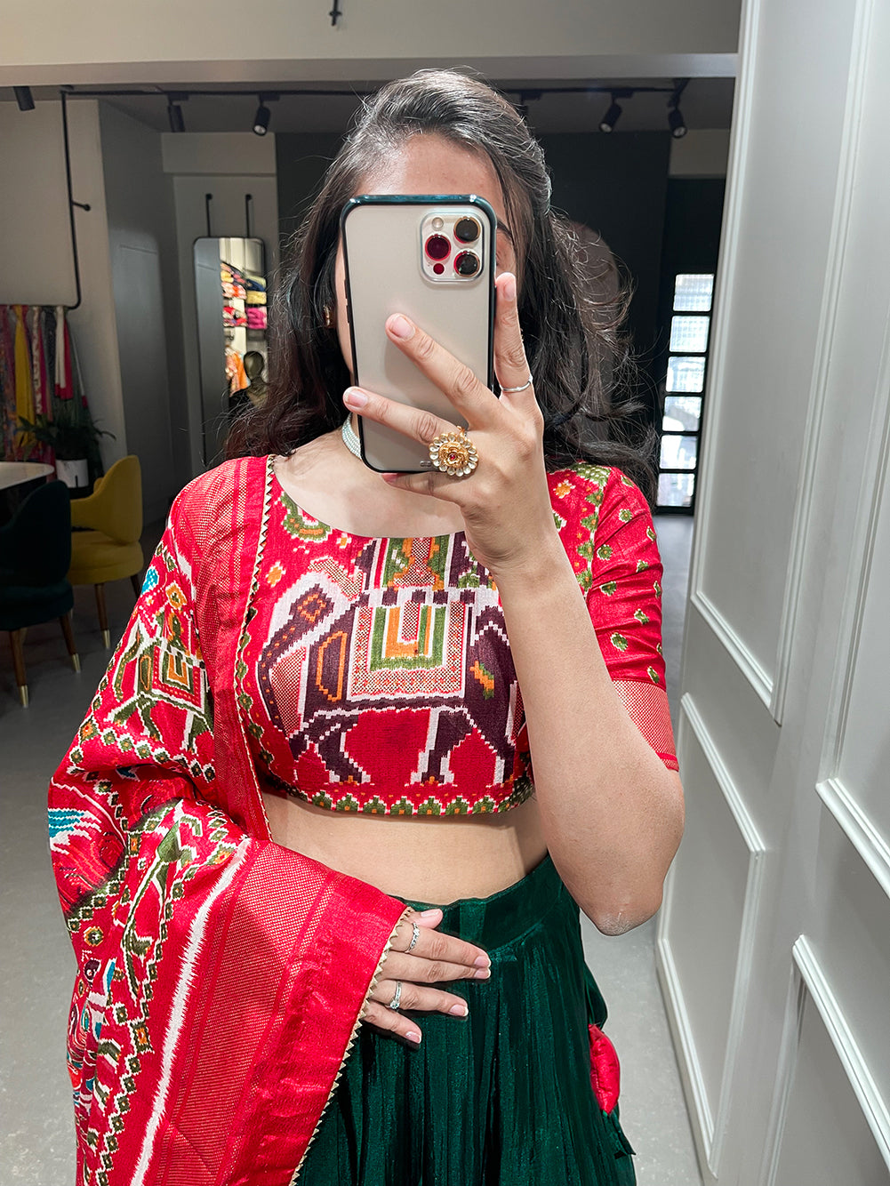 Rang Tarang: Graceful Green Patola Print Ensemble in Dola Silk