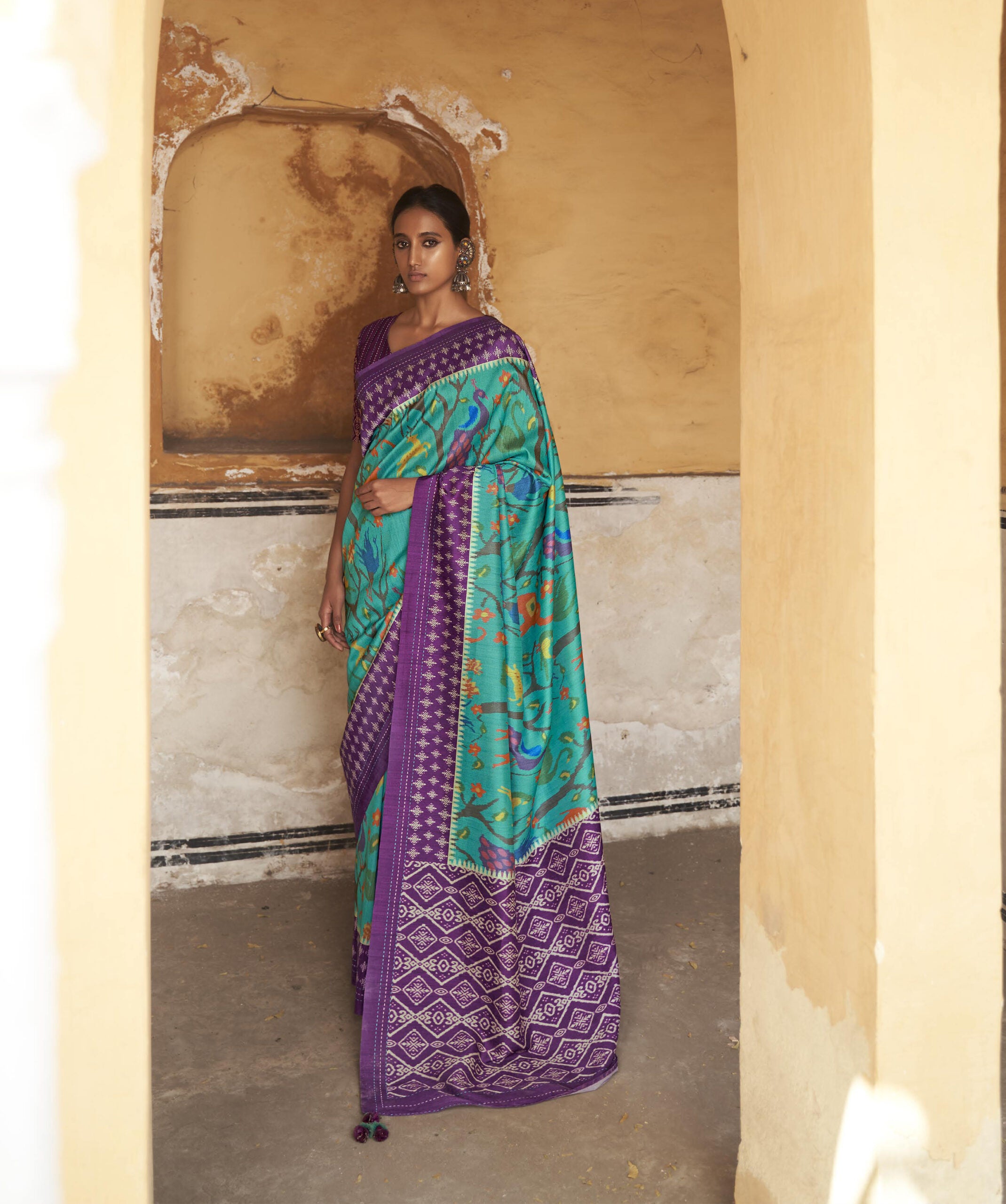 Pallavachhavika Ikkat Resham Saree