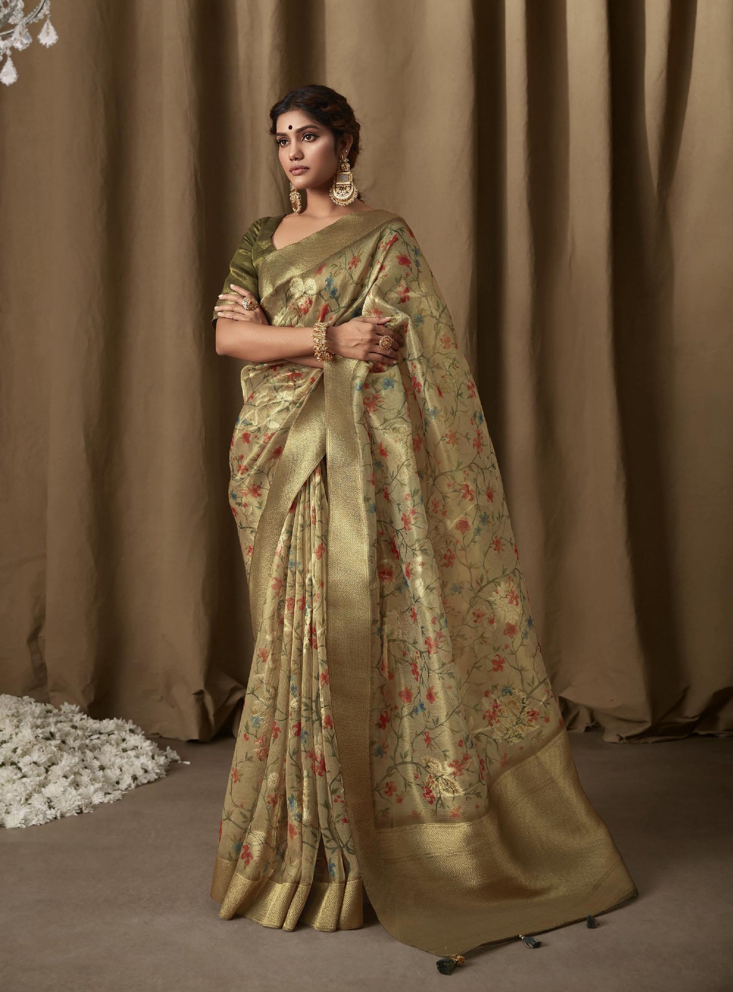Shobuj Aabaran Digital Chic Saree