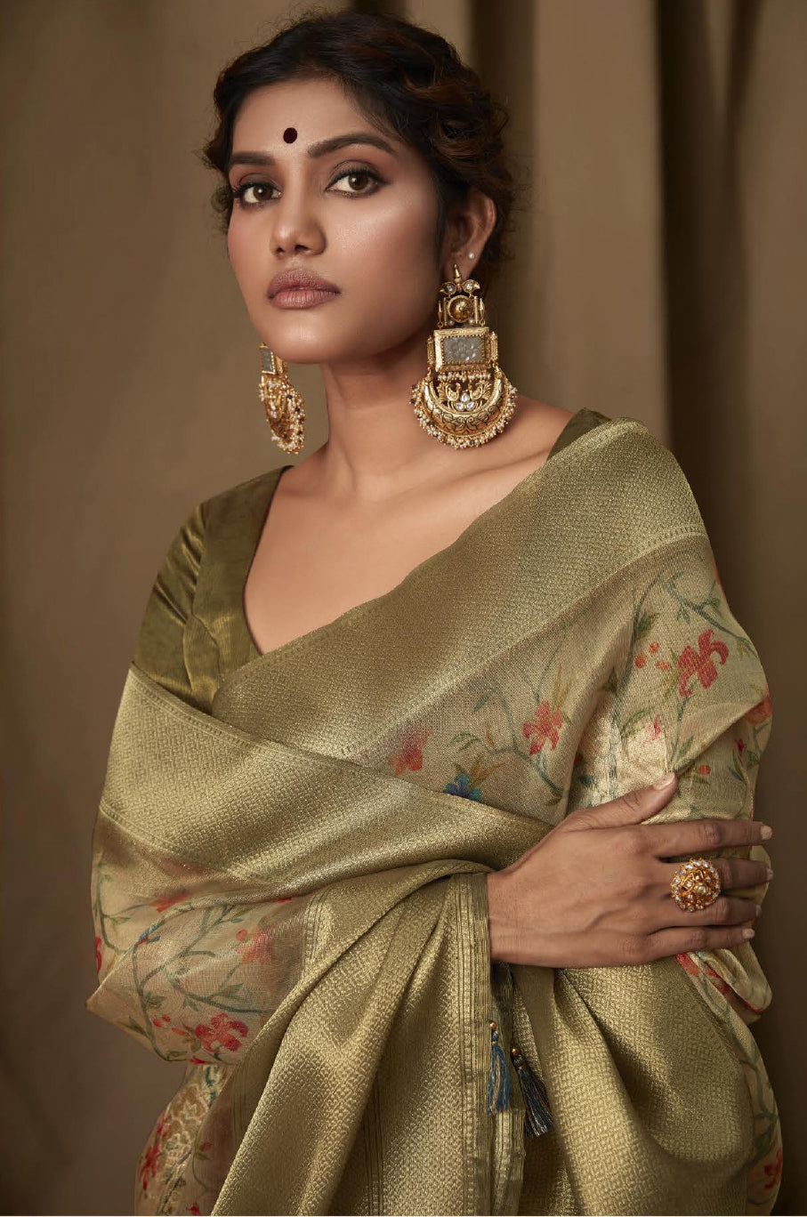 Shobuj Aabaran Digital Chic Saree