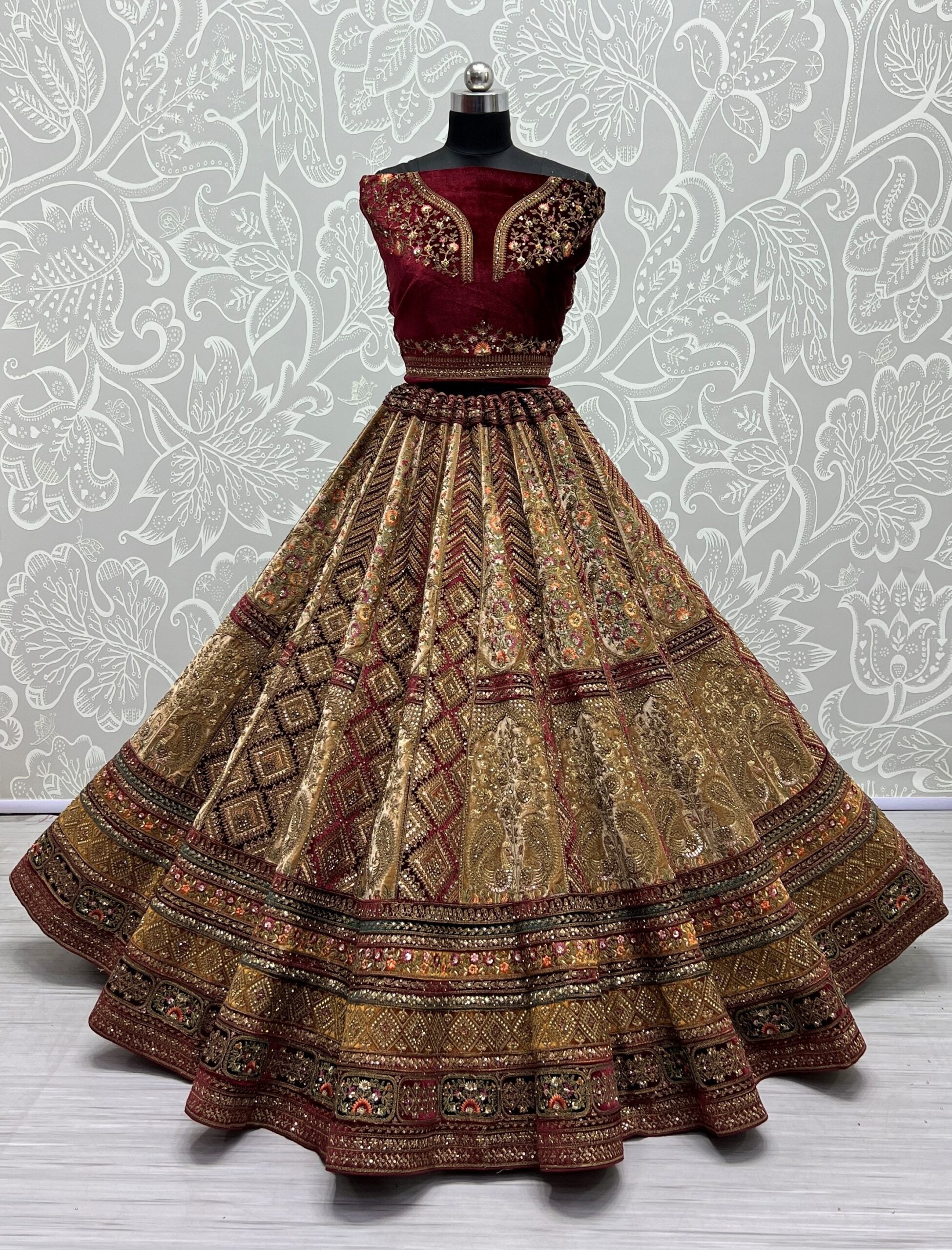 Golden Elegance Ensemble Bridal Lehengha Choli