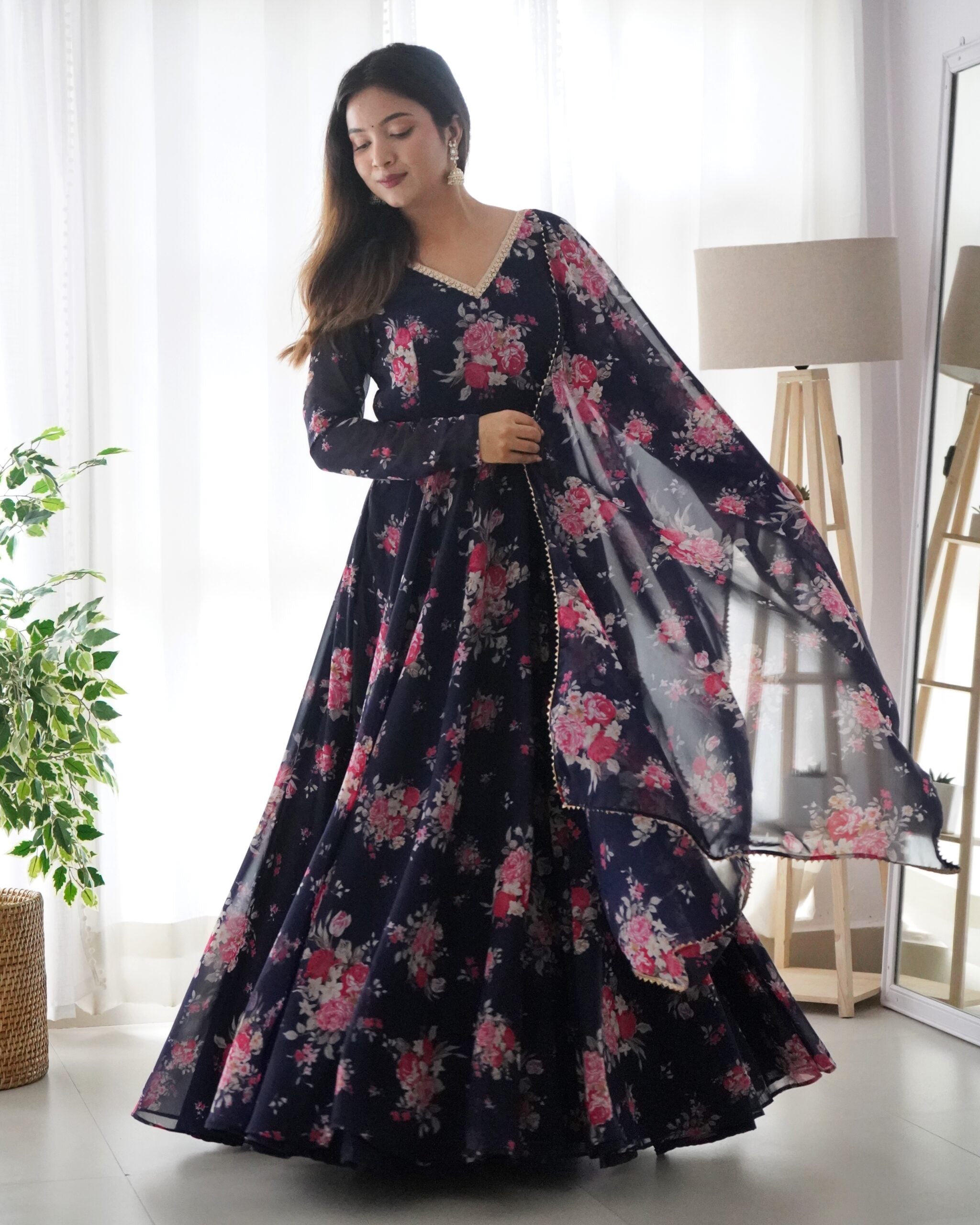 Kashmiri Simt-e-Gul Soft Georgette Gown