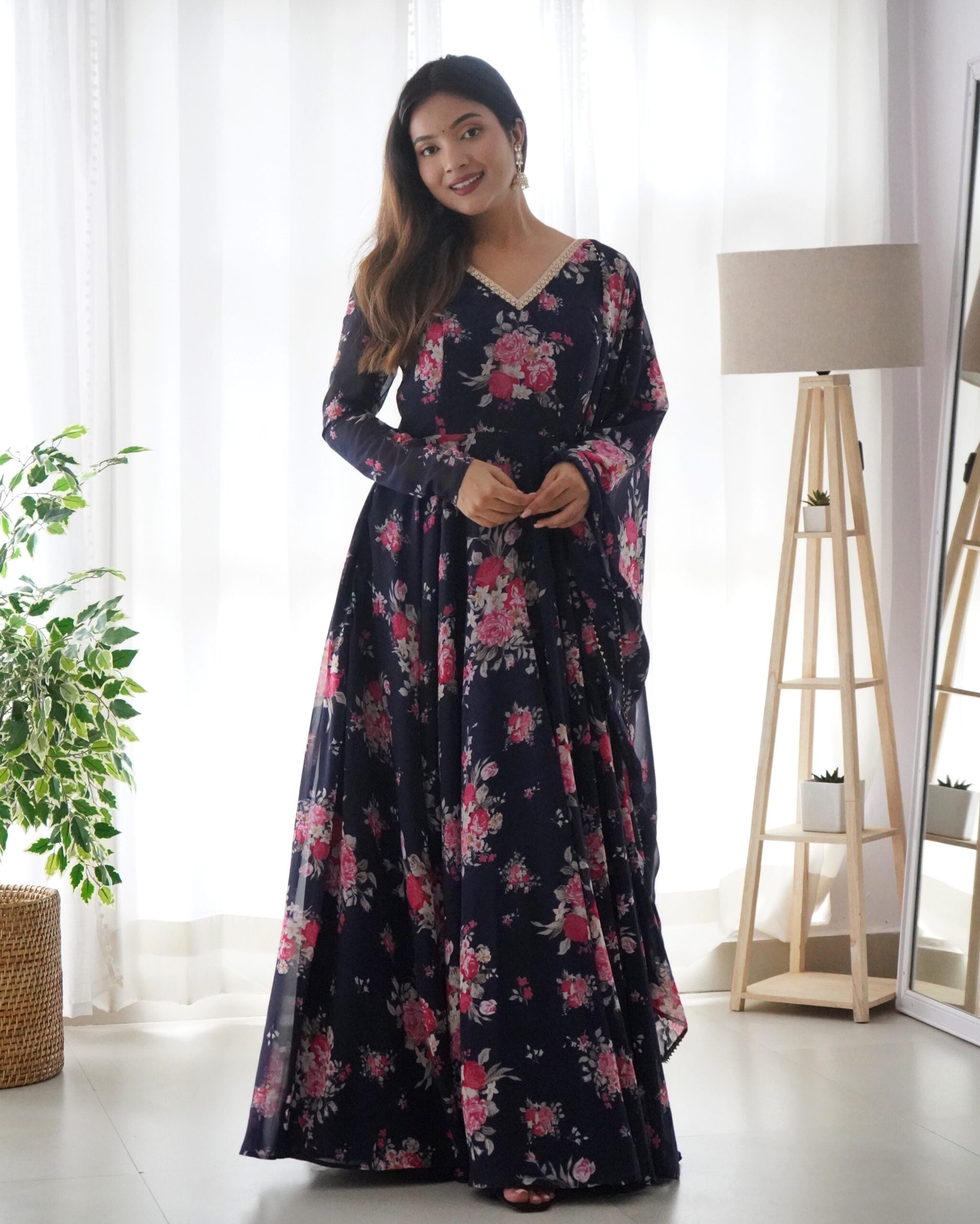 Kashmiri Simt-e-Gul Soft Georgette Gown