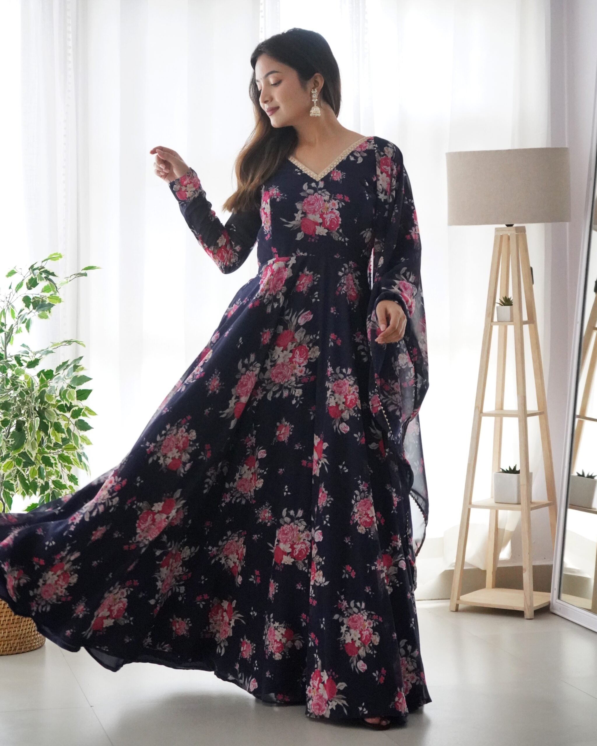 Kashmiri Simt-e-Gul Soft Georgette Gown