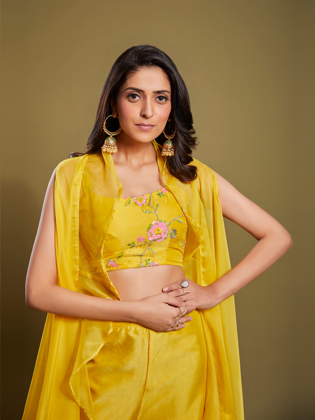 Alessandra's Zari Glamour Duo Organza Co-ord Set Enriched with Resham